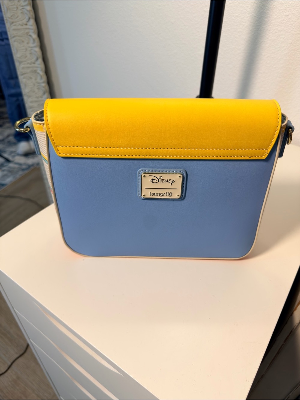 Loungefly Disney Princess Books Classics Cross Body Bag - NO STRAP - Picture 3 of 4